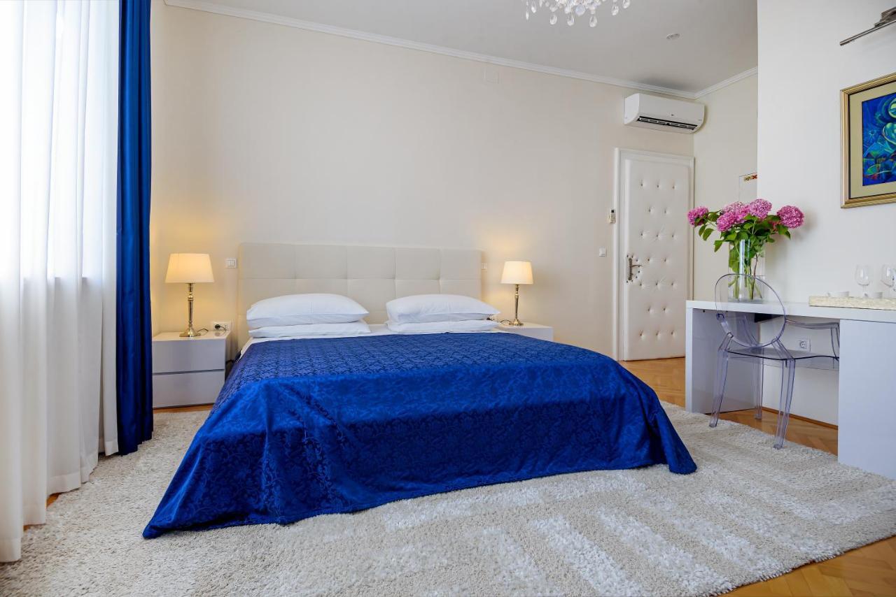 Palace Schoen Milesi - Esense Of Prestige - Private Pool - Free Parking - Old Money Style Luxury Rooms - Walking Distance To The Old Town, The Beach And All Amenities - Buralux Properties 斯普利特 外观 照片