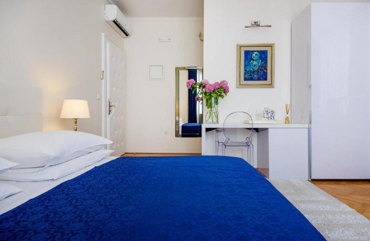 Palace Schoen Milesi - Esense Of Prestige - Private Pool - Free Parking - Old Money Style Luxury Rooms - Walking Distance To The Old Town, The Beach And All Amenities - Buralux Properties 斯普利特 外观 照片